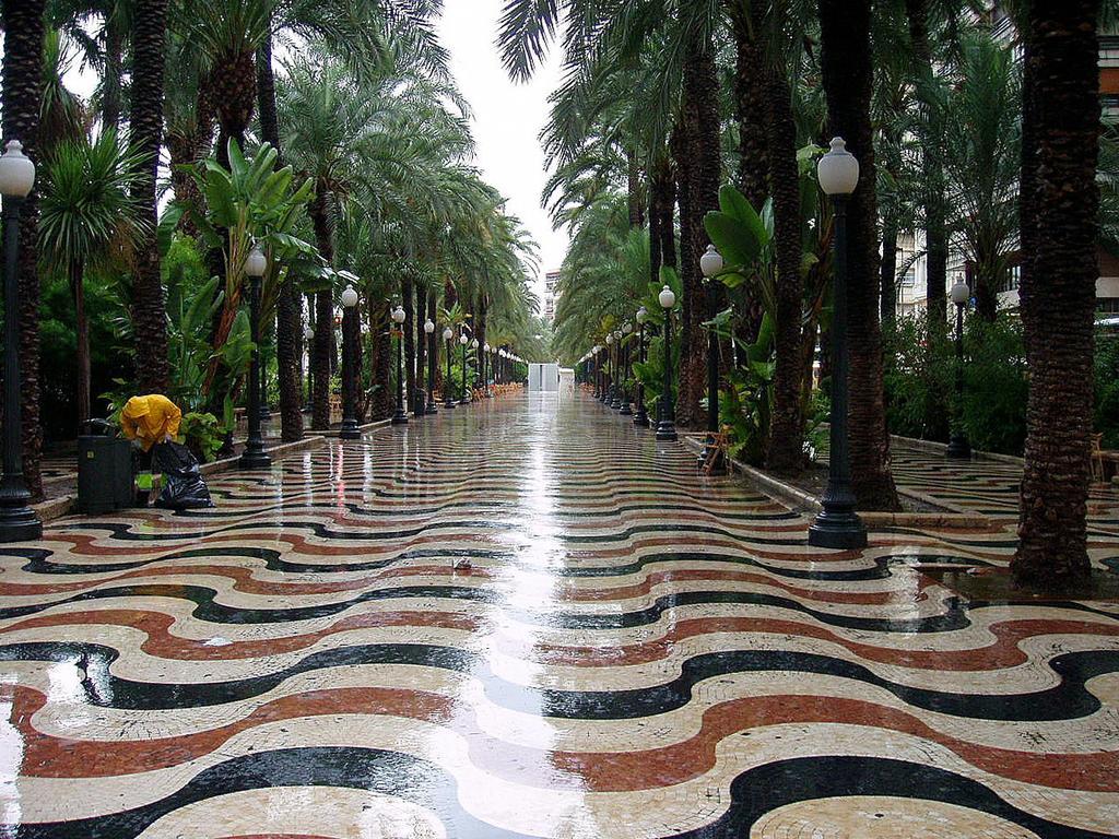 Apartamentos Rivera อาลิกันเต ภายนอก รูปภาพ