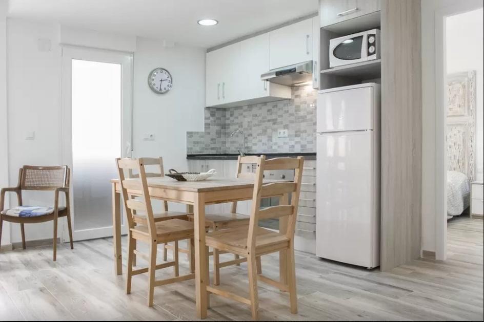 Apartamentos Rivera อาลิกันเต ภายนอก รูปภาพ