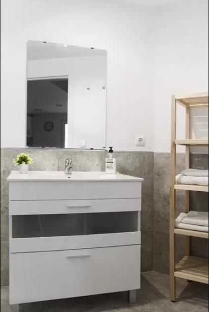 Apartamentos Rivera อาลิกันเต ภายนอก รูปภาพ