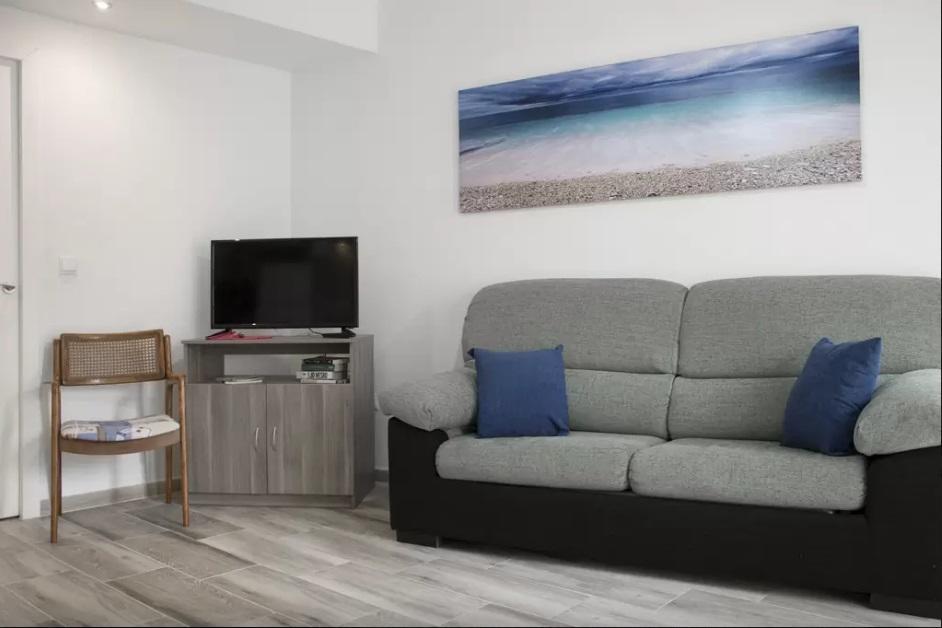 Apartamentos Rivera อาลิกันเต ภายนอก รูปภาพ