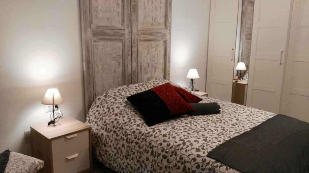 Apartamentos Rivera อาลิกันเต ภายนอก รูปภาพ