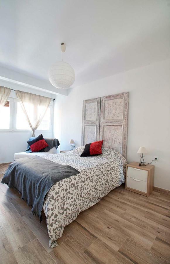 Apartamentos Rivera อาลิกันเต ภายนอก รูปภาพ
